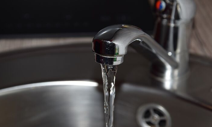 В Украине наряду с газом и светом подорожает холодная вода