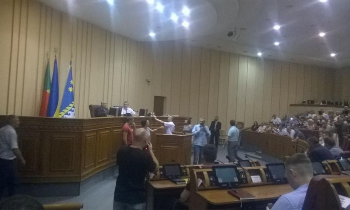 Быть или не быть: сессия горсовета в Кривом Роге снова сорвана? (ФОТО)
