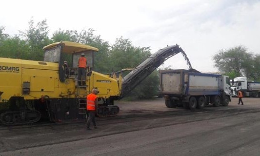 Трассу "Днепр-Кривой Рог" будут ремонтировать в режиме "ракета"