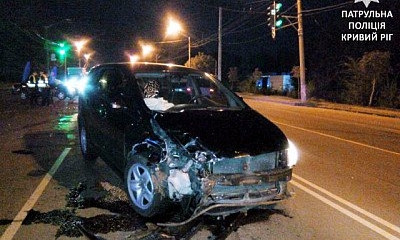 ДТП в Кривом Роге: на Днепровском шоссе столкнулись две иномарки
