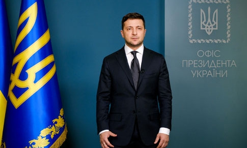 "Мы будем действовать жестко, безотлагательно и непопулярно": Владимир Зеленский заявил о тотальных запретах (ВИДЕО)