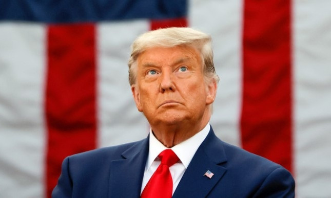 Cенат проголосовал против импичмента Трампа, а он назвал это «охотой на ведем»