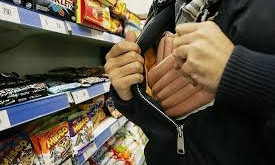 Криворожским подросткам обокравшим продуктовый магазин грозит до шести лет лишения свободы