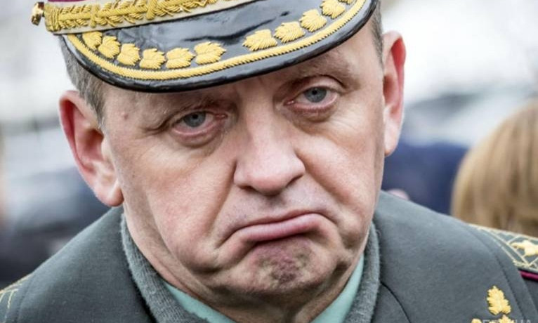 Президент Владимир Зеленский уволил Виктора Муженко