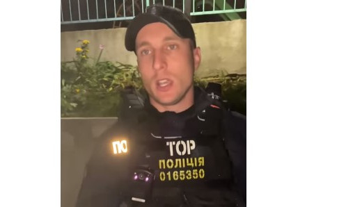 Полиция начала расследование в отношении сотрудника, который в Хмельницком отказался говорить по-украински (ВИДЕО)