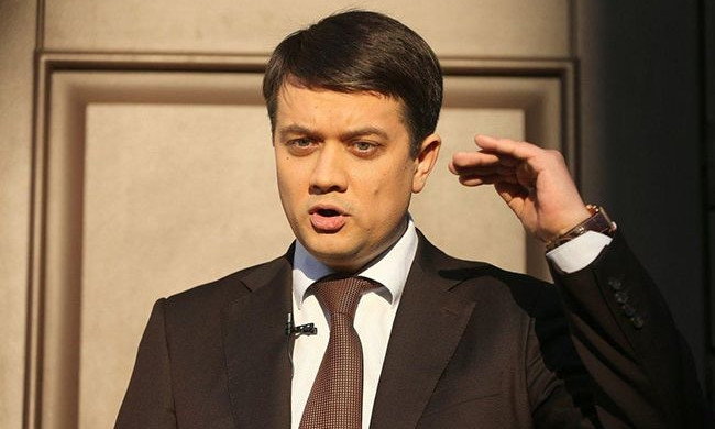 Как на избирательном участке пытались образумить Разумкова