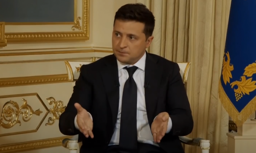 Рейтинг Владимира Зеленского скатился до минимума