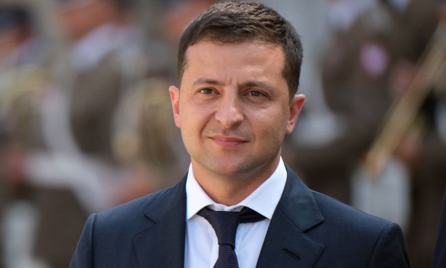 Владимир Зеленский призвал поддержать матч Украины со Швецией и придумал новый флешмоб (ВИДЕО)
