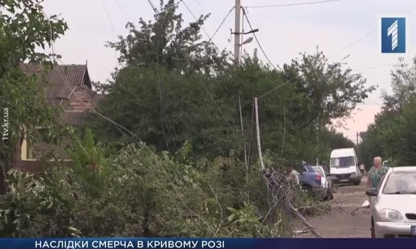 Торнадо в Кривом Роге: как проходит восстановление разрушенных домов?
