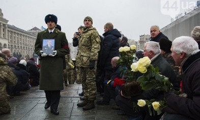 В столице провели в последний путь бойцов АТО, погибших под Авдеевкой