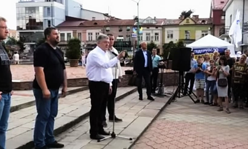 "Следующий раз по роже получите!" Порошенко пригрозил украинцам