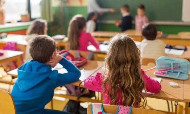 Дети Ивано-Франковска не идут в школу 1 сентября: у них продлили каникулы