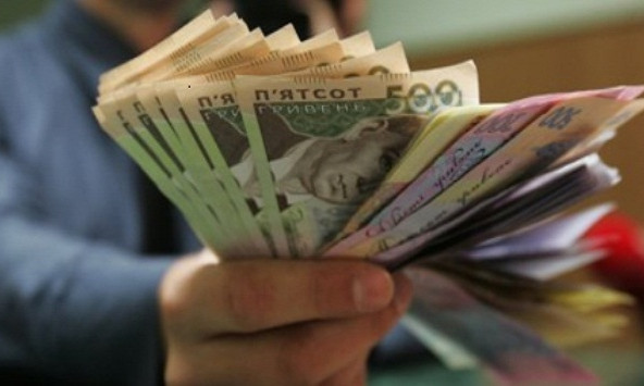 С повышением зарплат в Кривом Роге работников начали переводить на 0,5 ставки