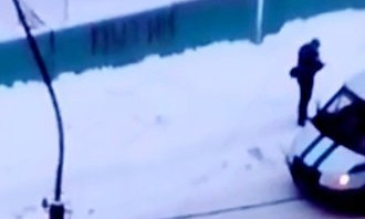 «Такого рівня дна ще не бачили!»: поліцейські пишуть на парканах "Путін" (відео)