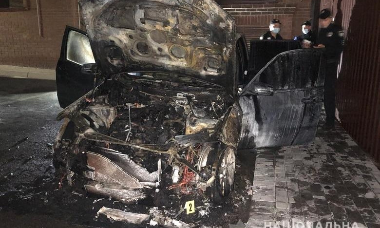 Гео Леросу из "Слуги народа" сожгли авто (ФОТО)