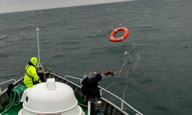 Во время учений SeaBreeze парашютиста унесло в открытое море – дрейфовал более двух часов