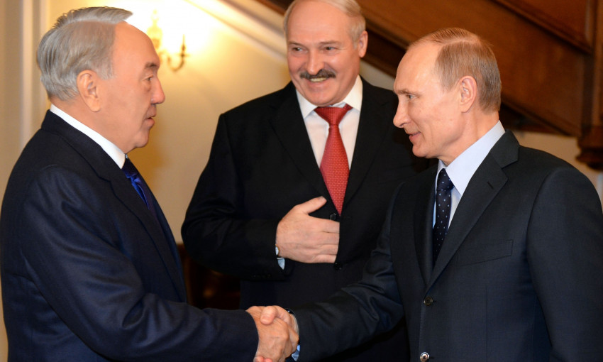 Астролог предсказал кончину СНГ и уход Путина