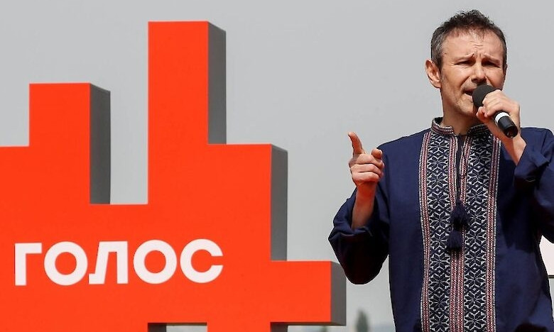 Вакарчук больше не является лидером партии "Голос": кому отдал свое место Вакарчук 