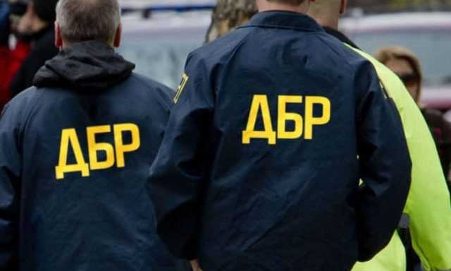 Чиновника Кабинета Министров задержали на получении 2,5 млн гривен взятки (ФОТО)