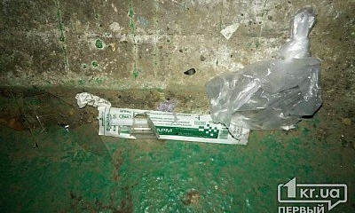 Наркоманский беспредел! Почему жильцы дома боятся заходить в подъезд?