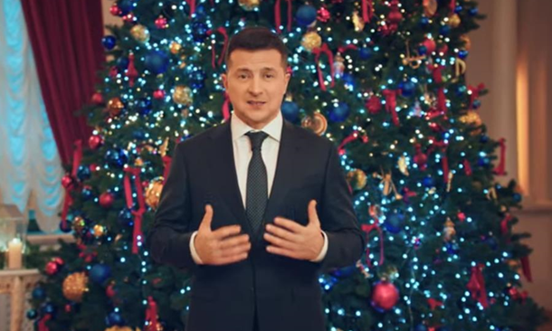 В Кремле отреагировали на новогоднее обращение Владимира Зеленского словами из песни Аллы Пугачевой