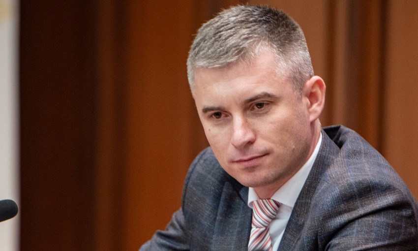 Глава НАПК получил зарплату в 33 раза выше "минималки"