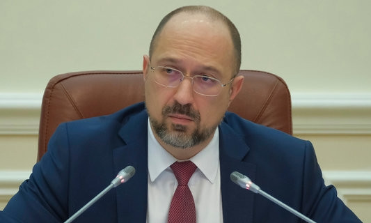 "Украина не может себе позволить не работать 2-3 месяца", - премьер Шмыгаль рассказал, когда украинцы смогут выйти на работу (ВИДЕО)