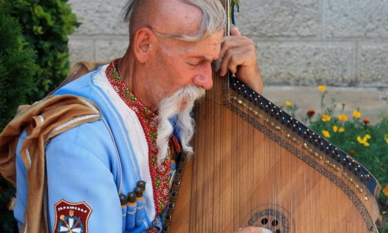 У Криму заспівали українські пісні
