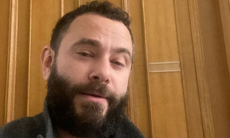 После принятых против Дубинского решений в "Слуге народа" он развернул баталии в соцсети