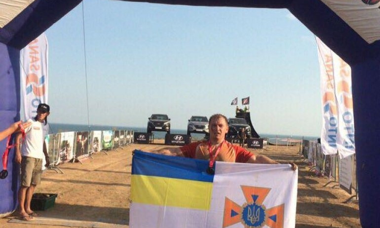 Фотоотчет: Криворожский спасатель стал победителем в гонке "Race Nation"