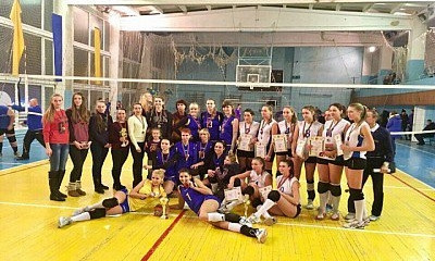 На Кубке города по волейболу победили криворожанки