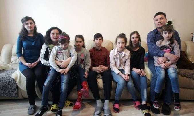 Власти Польши выгоняют многодетную украинскую семью