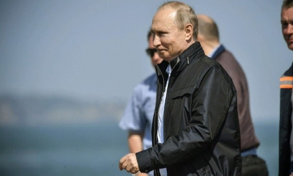 Путін відкрив Кримський міст: як реагує світ?