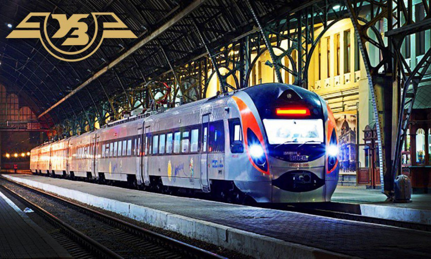 "Ее просто разворовали", - Гончарук о необходимости привлечения Deutsche Bahn управлять "Укрзализныцей"
