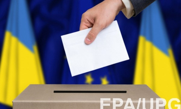 Украинцы готовы поддержать 5 партий на предстоящих выборах, рейтинг "Слуг народа" - 17,2%