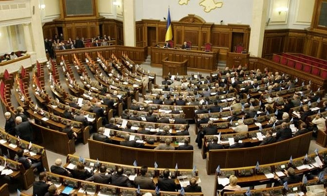 В ВР зарегистрирован законопроект о разрешении выступать в зале заседаний на русском языке