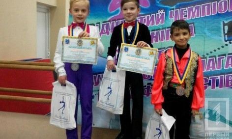 На соревнованиях по фигурному катанию криворожане взяли призовые места