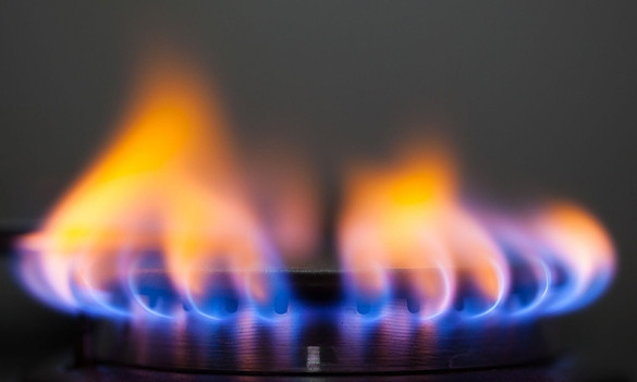 Дивний колір газу на плитах українців: блакитне паливо "бодяжать"?