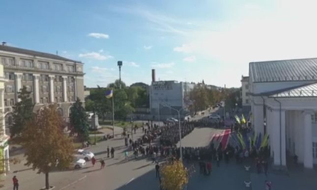Полицейские в Кривом Роге присягнули на верность украинскому народу (ВИДЕО)