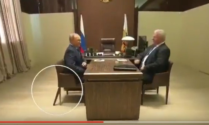 Підпиляли ніжку: на Путіна скоїли «замах» (відео)
