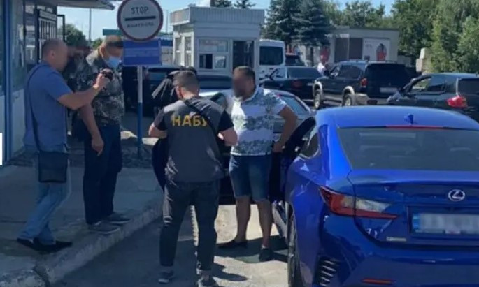 В Николаеве громкое коррупционное дело на миллионы гривен, заммэра пытался бежать (ФОТО)