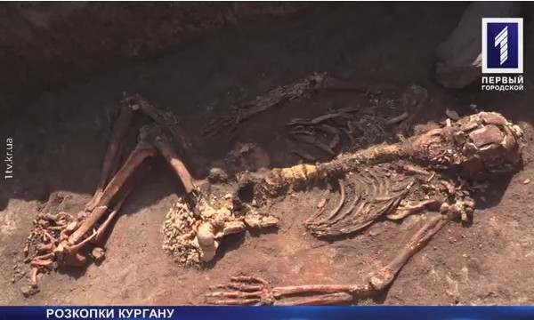В поселке Горького продолжаются раскопки кургана