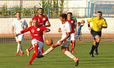 Футбольные баталии: ФК "Горняк" выиграл у "Пенуэла"