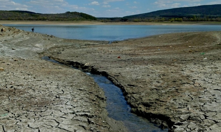 В Крыму еще три водохранилища приблизились к "мертвому объему"