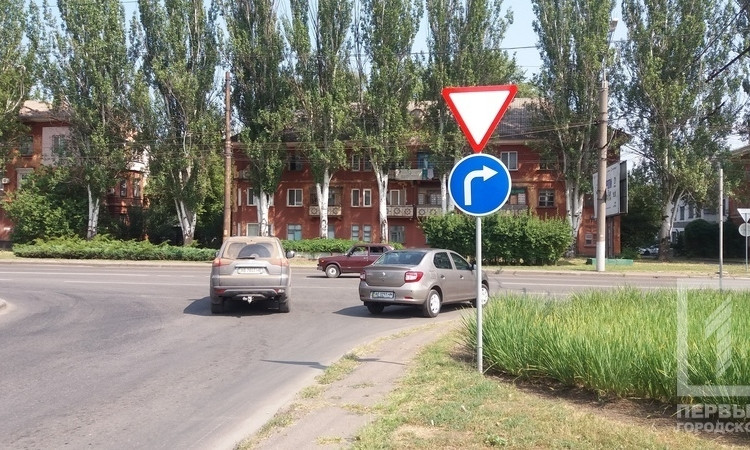 Неправильно установленные знаки вынуждают водителей нарушать ПДД