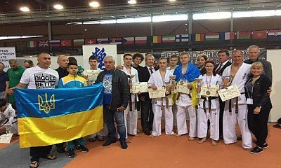 Криворожанка завоевала "золото" на Чемпионате Европы по каратэ