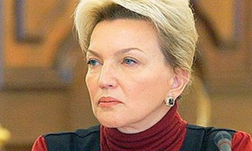 Украина получит вакцину через компанию, связанную с Богатыревой, министром здравоохранения времен Януковича