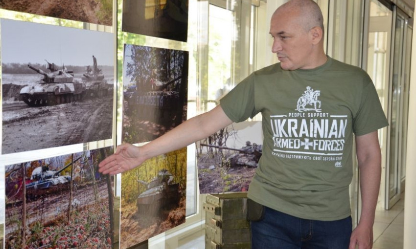 На выставке в Днепре криворожские танкисты узнали своих "мишек"