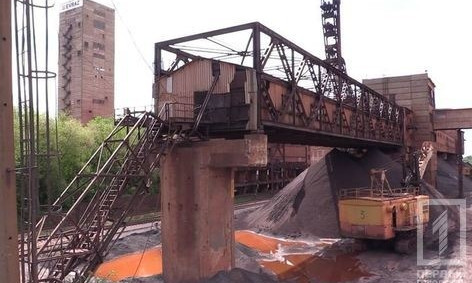 "Голодные и холодные": криворожские горняки продолжают "подзёмные" забастовки