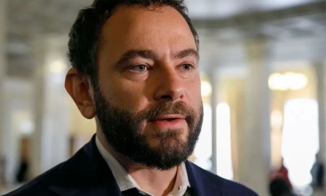 Александр Дубинский попал в аварию, выехав на "встречку" на дороге подо Львовом, - СМИ